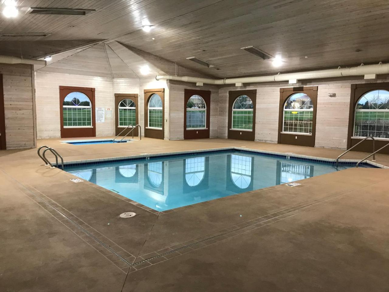 Americinn By Wyndham Jefferson מראה חיצוני תמונה